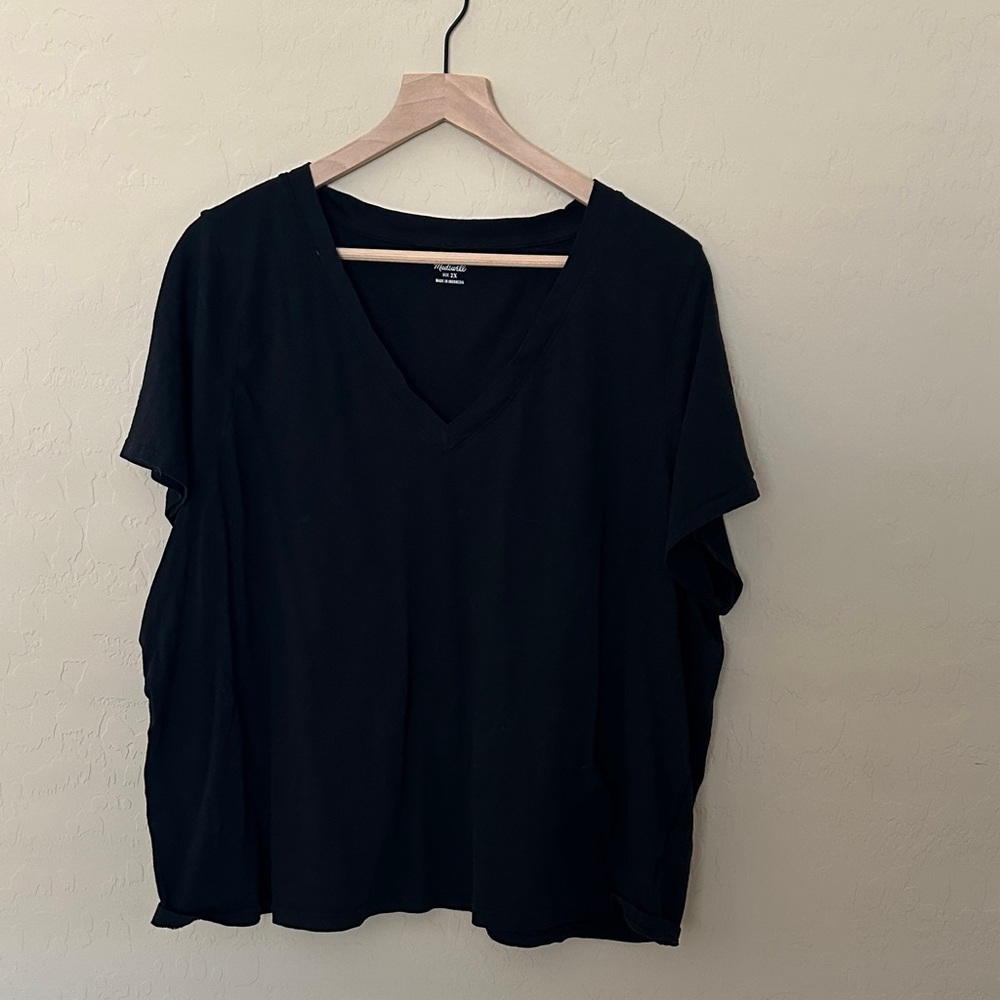 Madewell Black V neck Tee